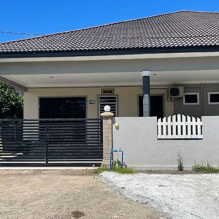 Nikmat Homestay Riyadh Kampong Tuan Mandak Екстериор снимка